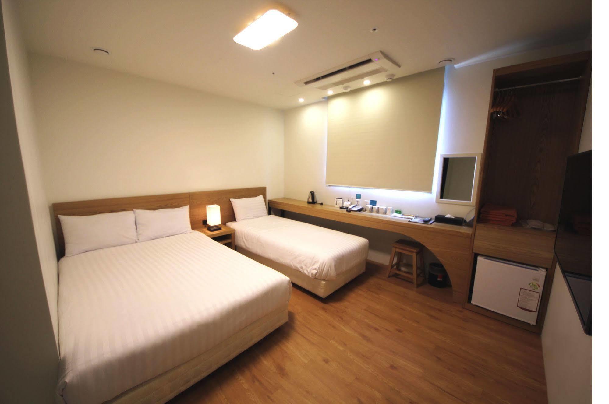 Localstitch Euljiro Hotel Seoul Exterior photo