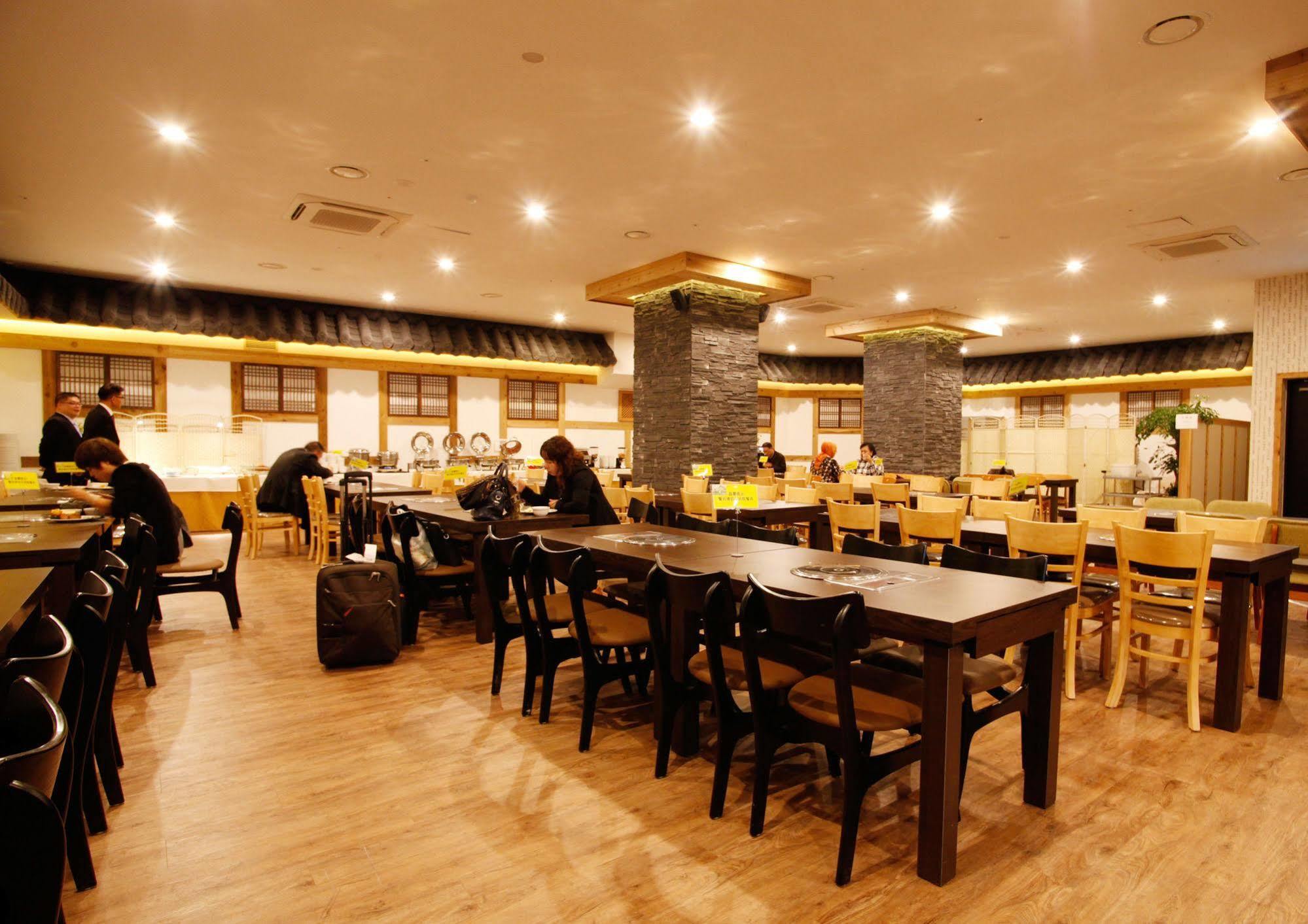 Localstitch Euljiro Hotel Seoul Exterior photo