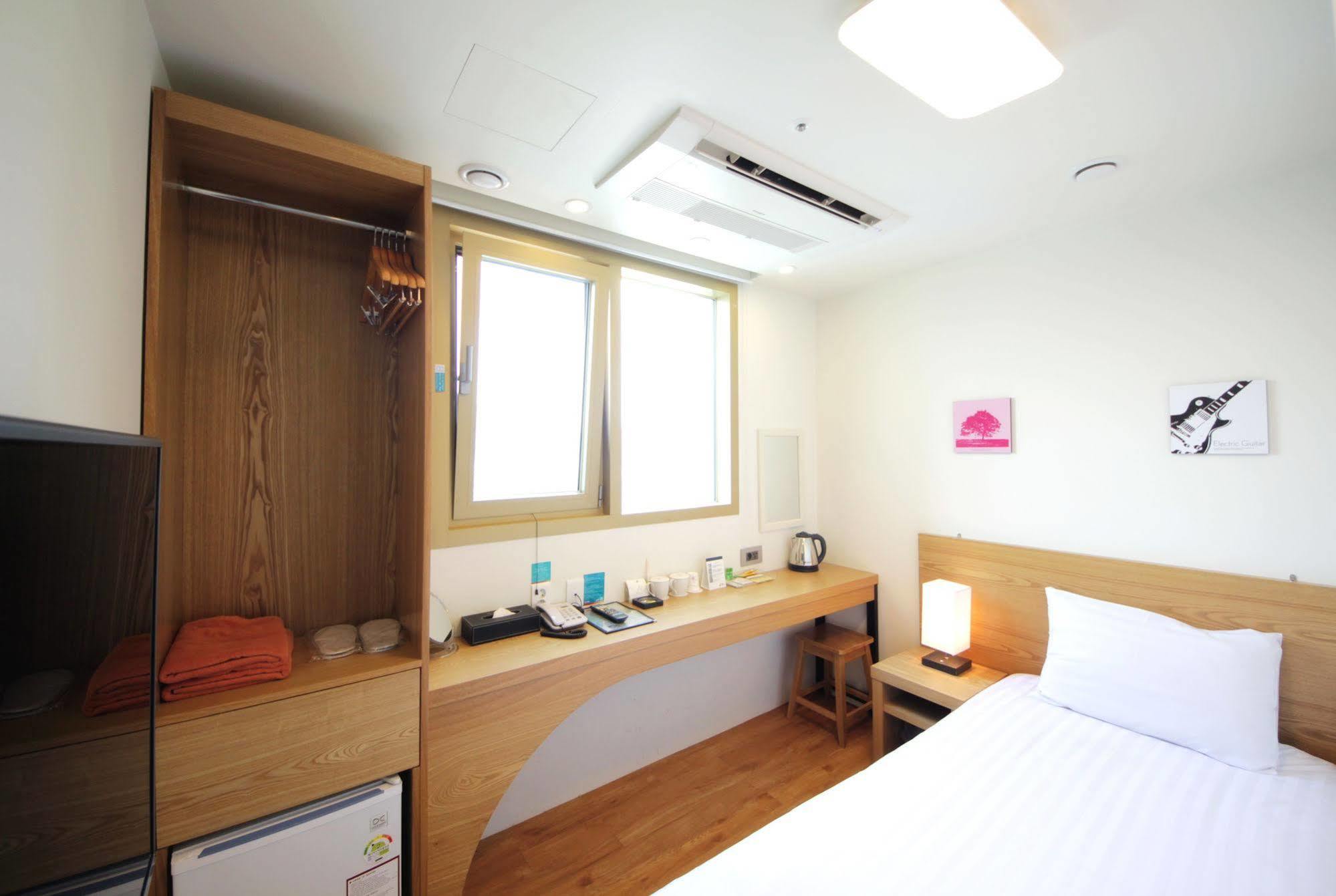 Localstitch Euljiro Hotel Seoul Exterior photo