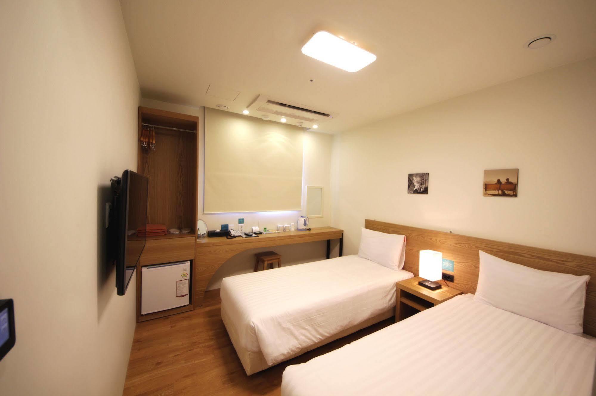 Localstitch Euljiro Hotel Seoul Exterior photo