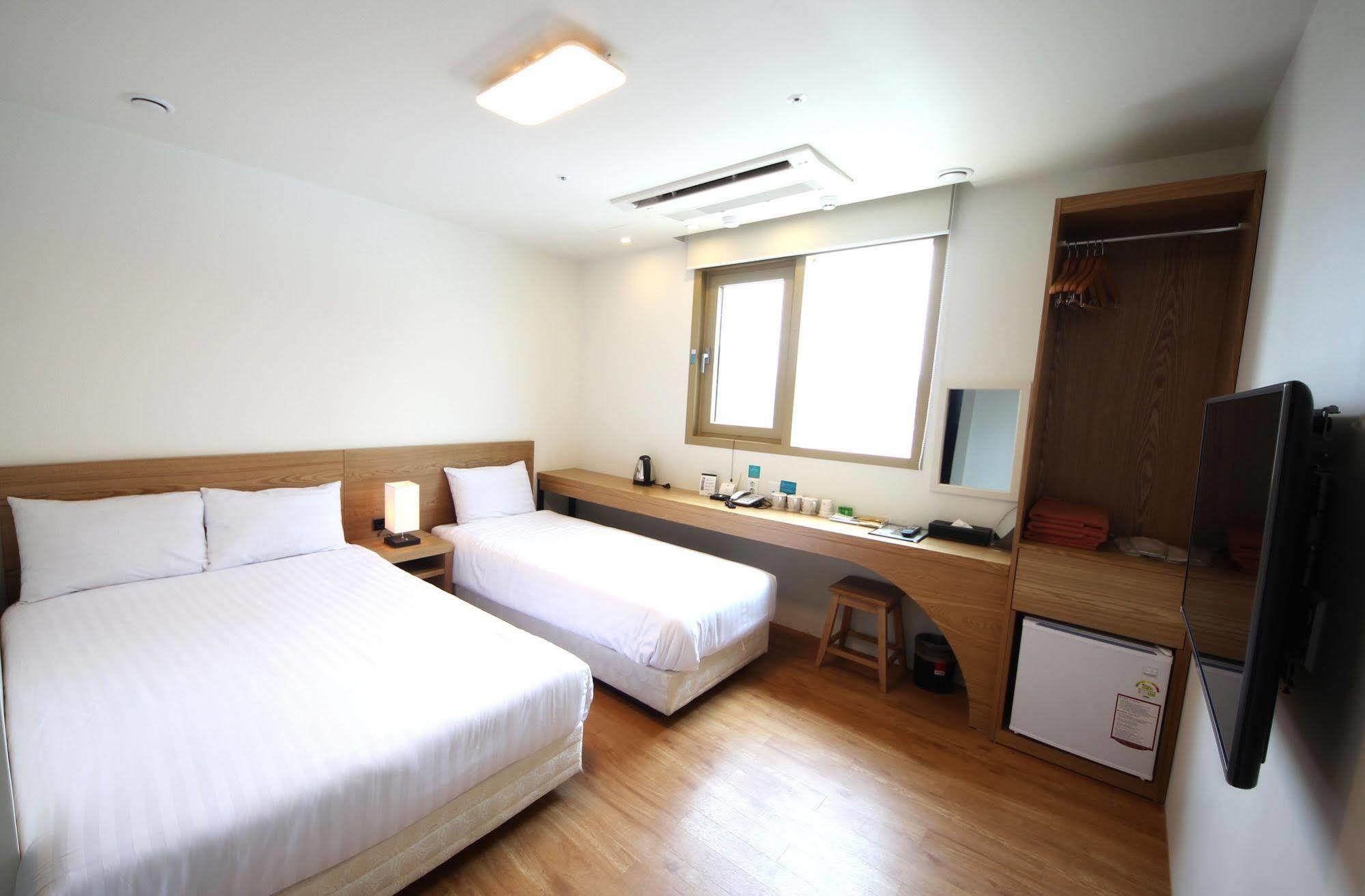 Localstitch Euljiro Hotel Seoul Exterior photo